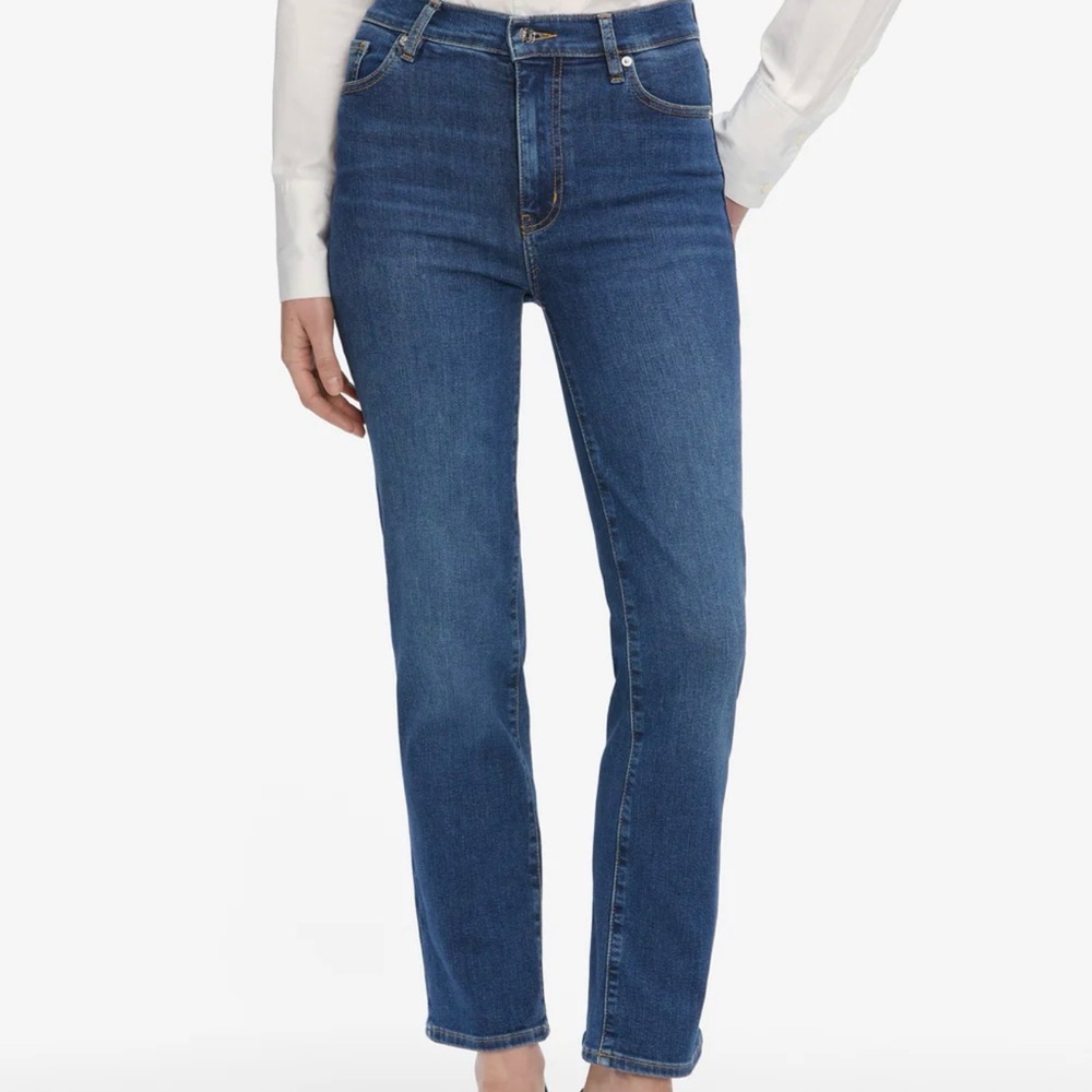 Classic Women's Straight Leg Jeans in Blue